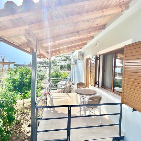 Coral Guesthouse Sarandë Eksteriør billede