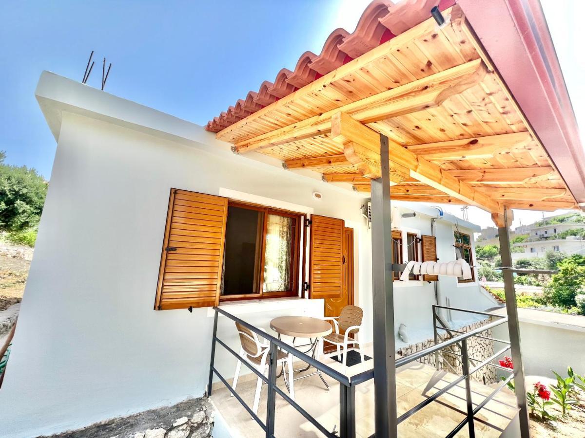 Coral Guesthouse Sarandë Eksteriør billede