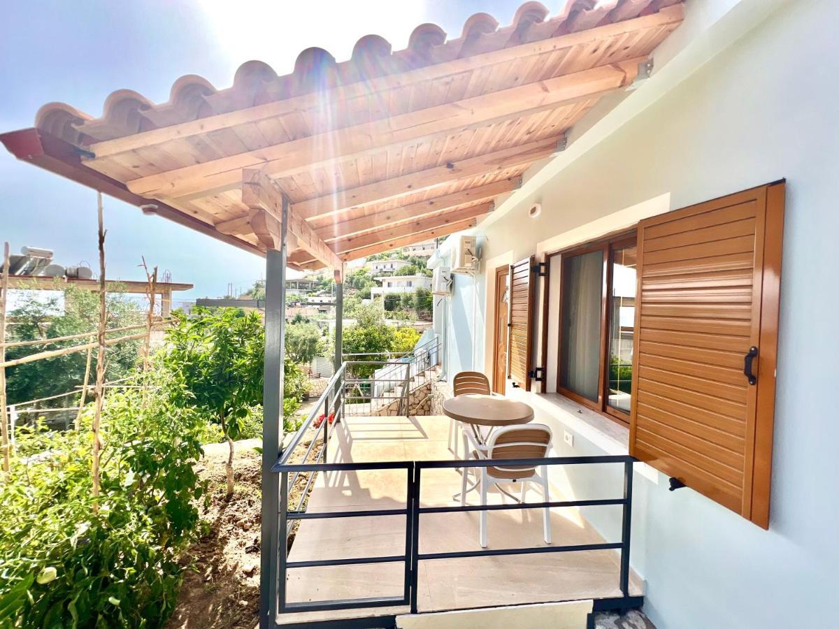 Coral Guesthouse Sarandë Eksteriør billede