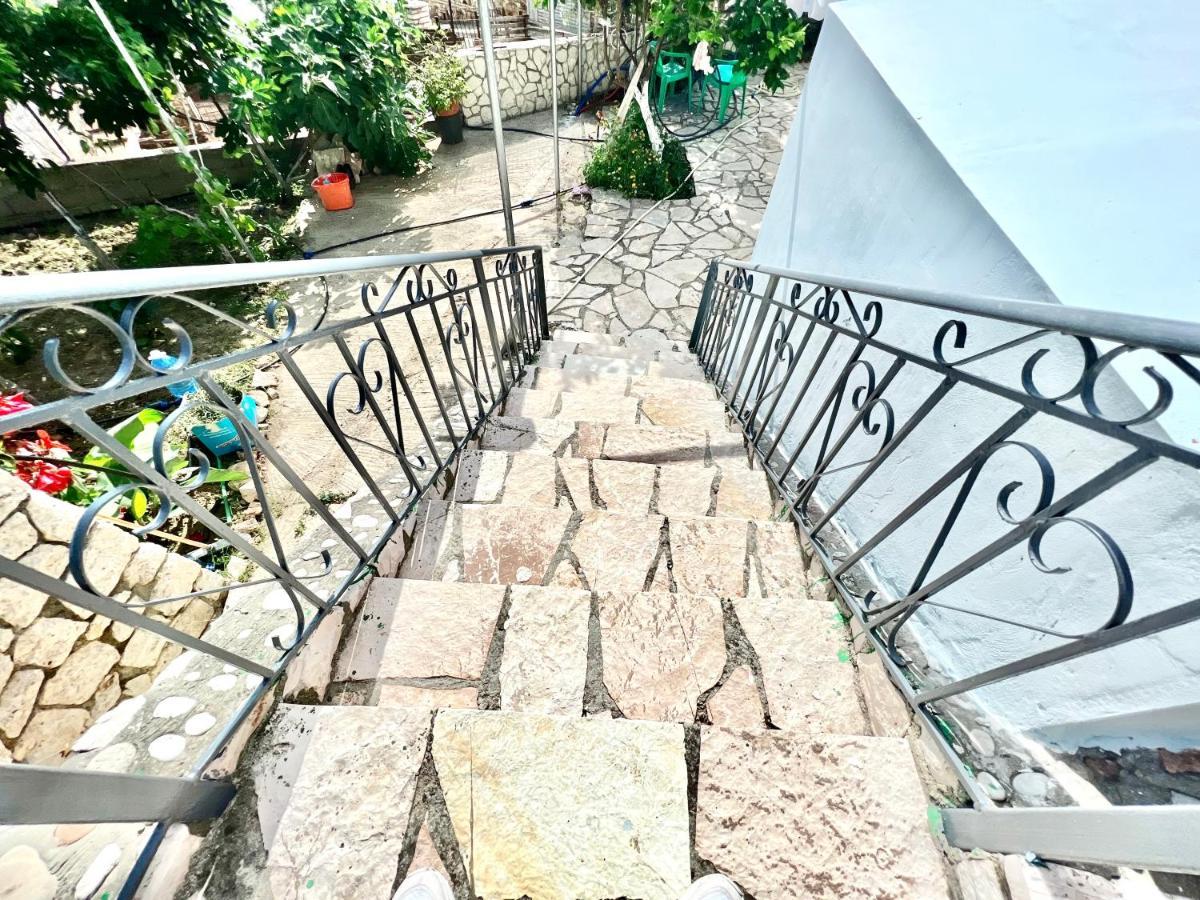 Coral Guesthouse Sarandë Eksteriør billede