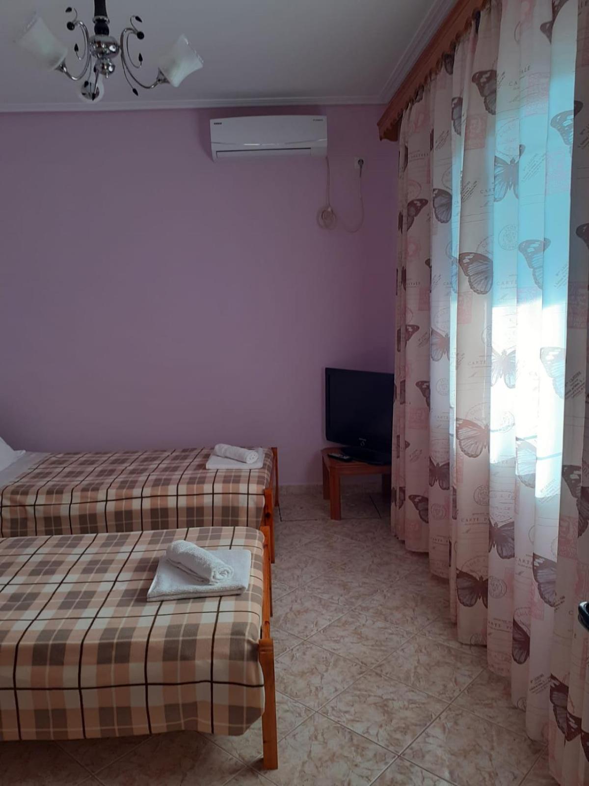 Coral Guesthouse Sarandë Eksteriør billede